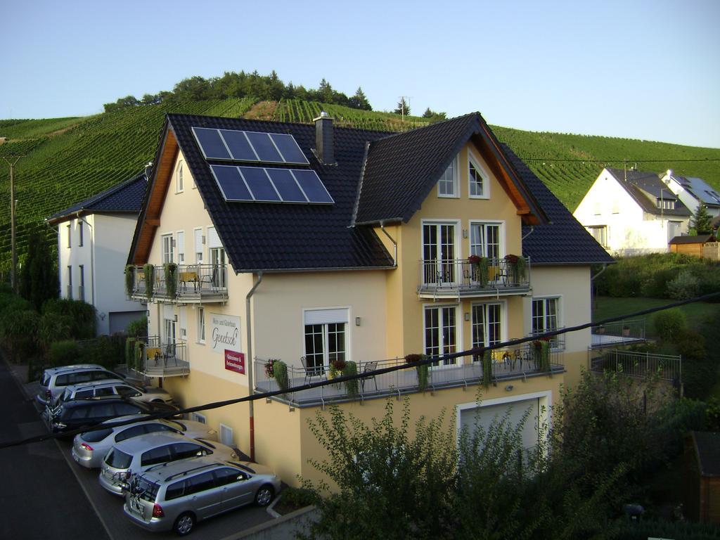 Wein- Und Gaestehaus Genetsch 利塞尔 外观 照片