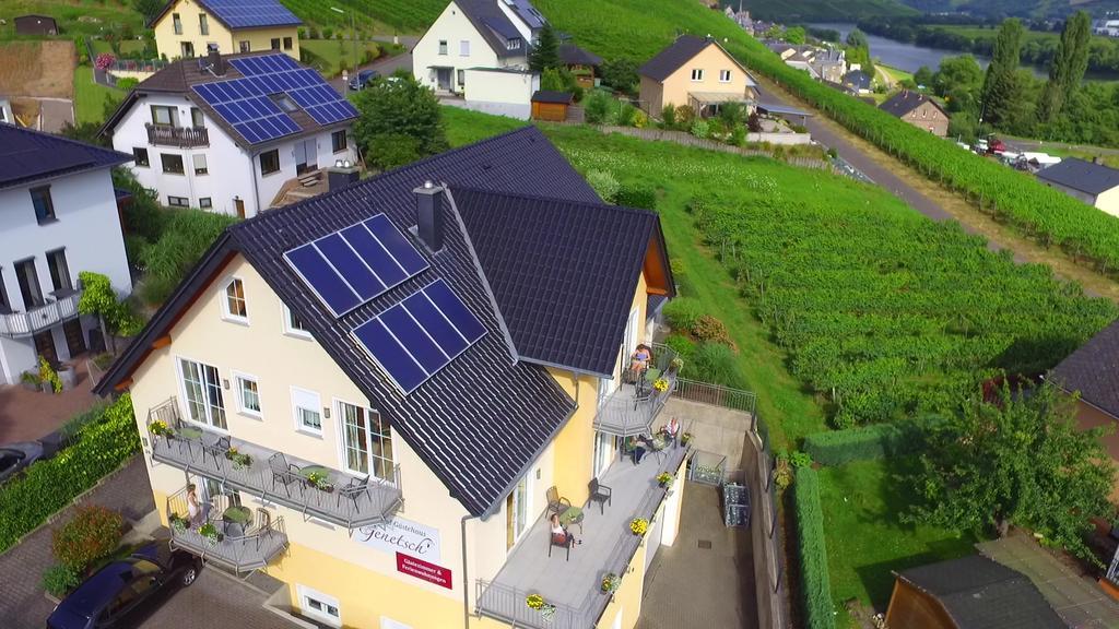 Wein- Und Gaestehaus Genetsch 利塞尔 外观 照片