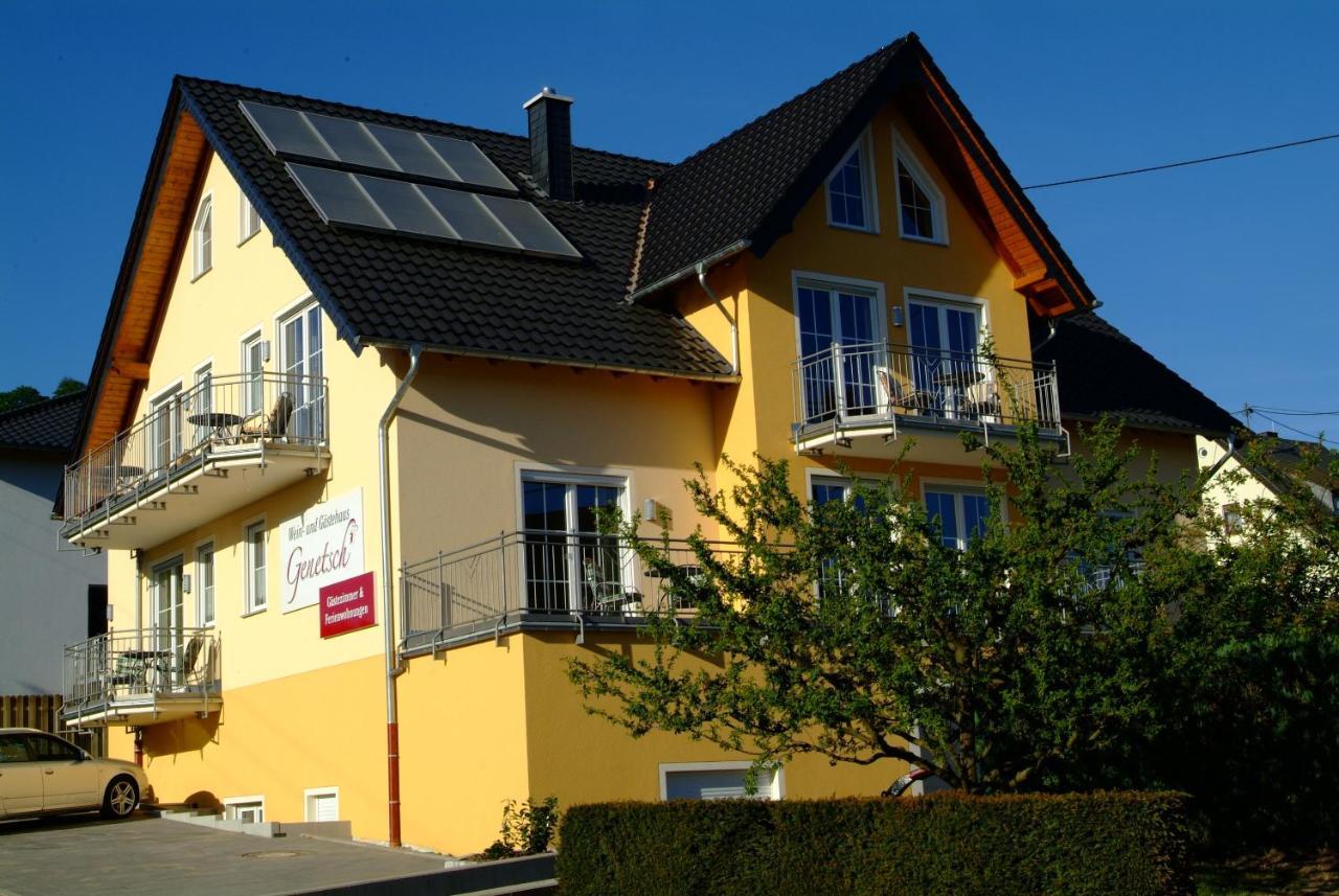 Wein- Und Gaestehaus Genetsch 利塞尔 外观 照片